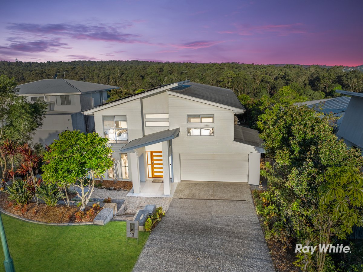 13 Dennis Vale Drive, DAISY HILL - Image 1