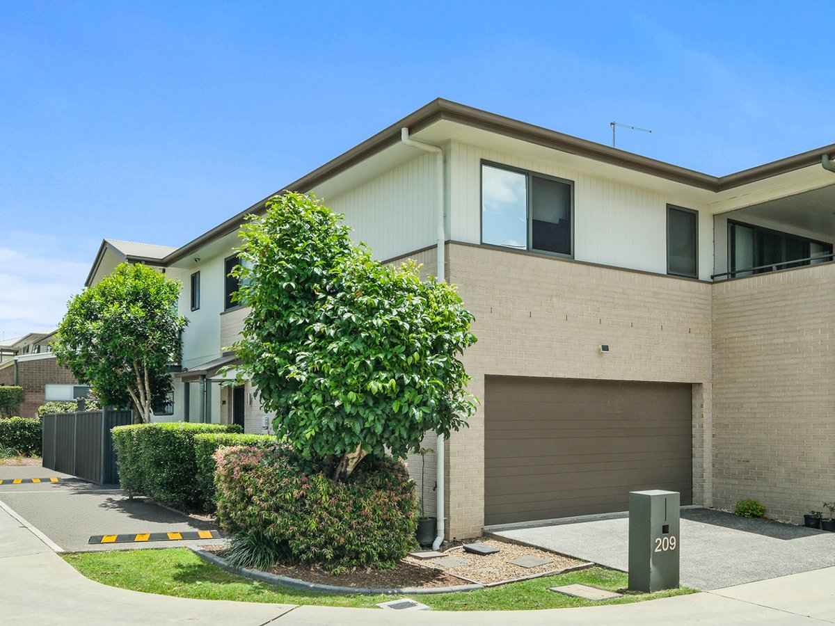 25 Farinazzo Street, RICHLANDS - Image 1