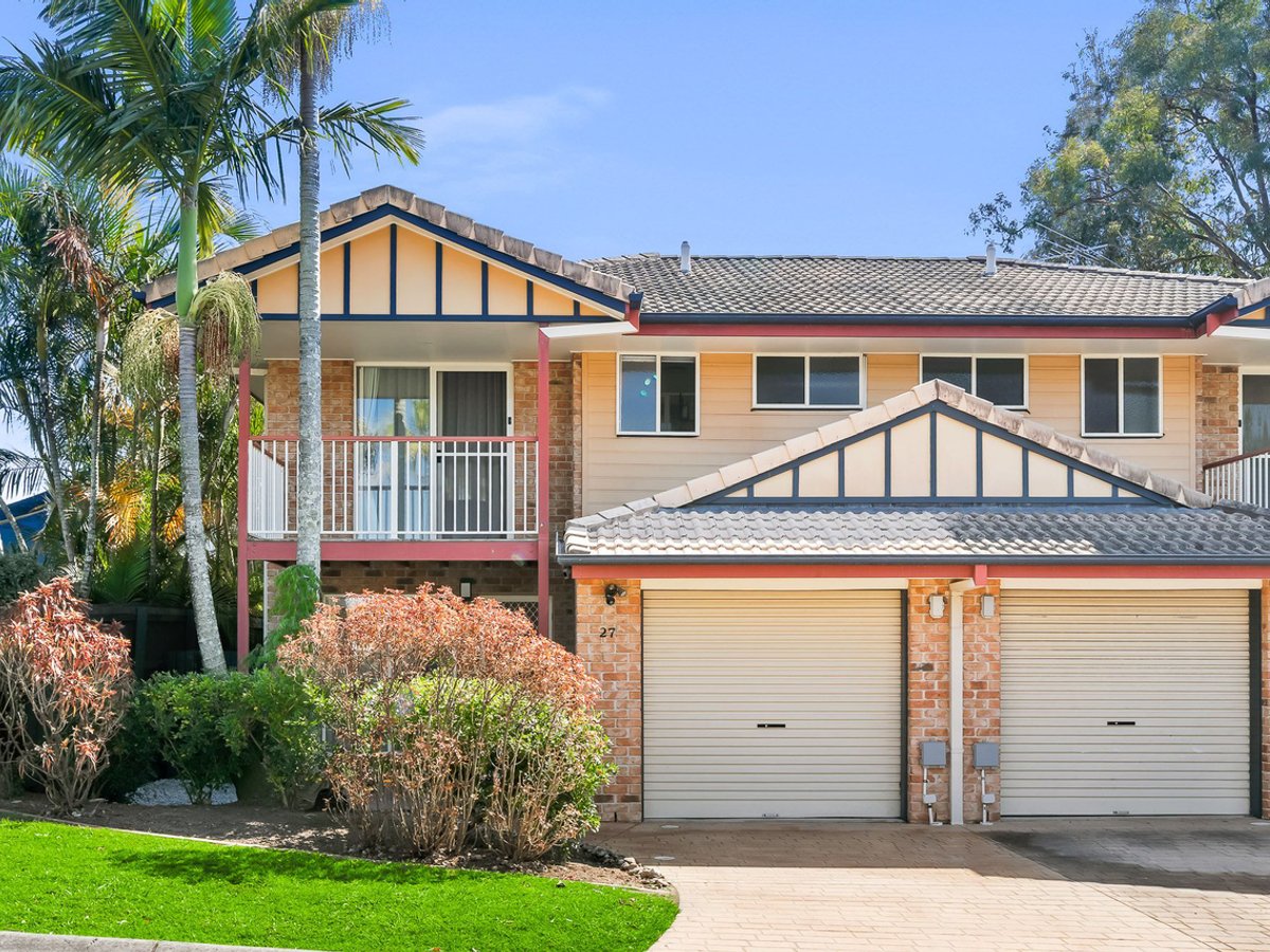 8 Honeysuckle Way, Calamvale - Image 1