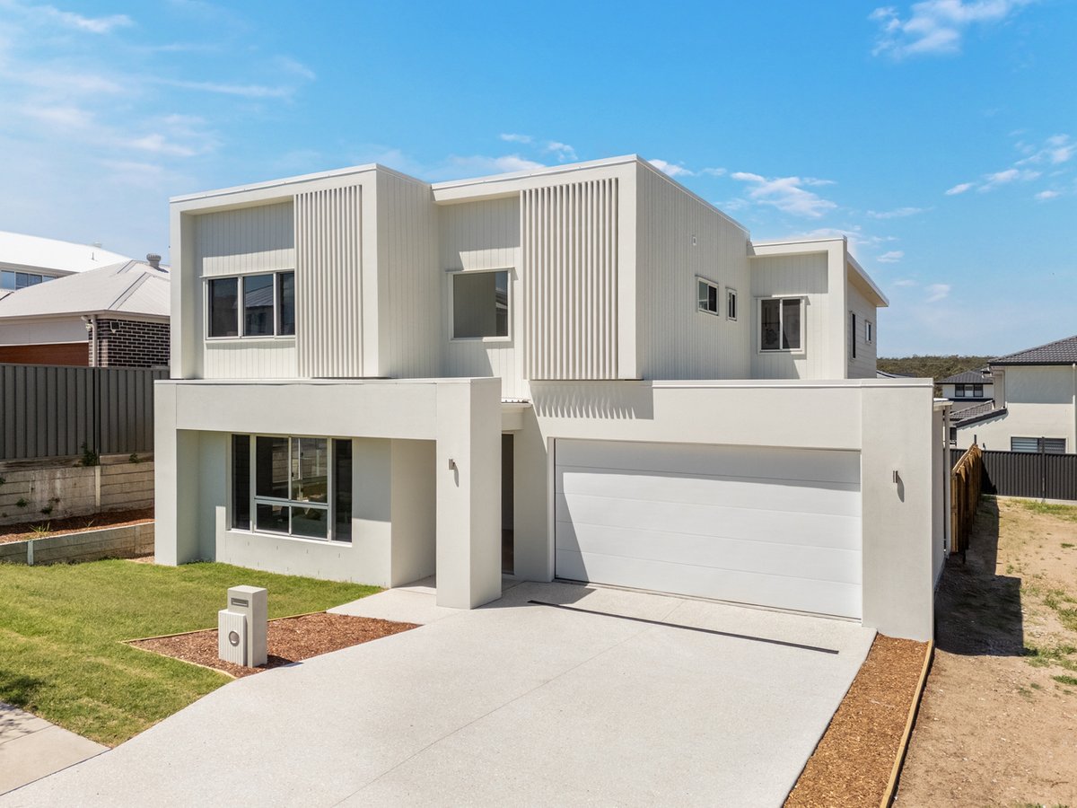 20 Orpheus Street, PARKINSON - Image 1