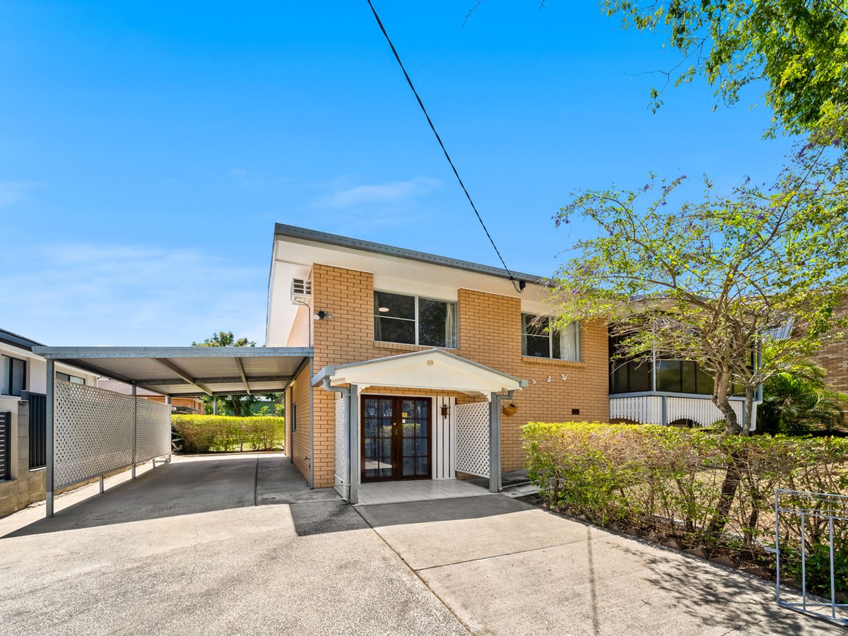 20 Longridge Street, MACGREGOR - Image 1