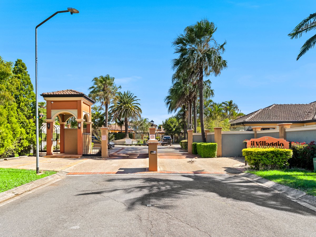 24 Radan Street, SUNNYBANK HILLS - Image 1