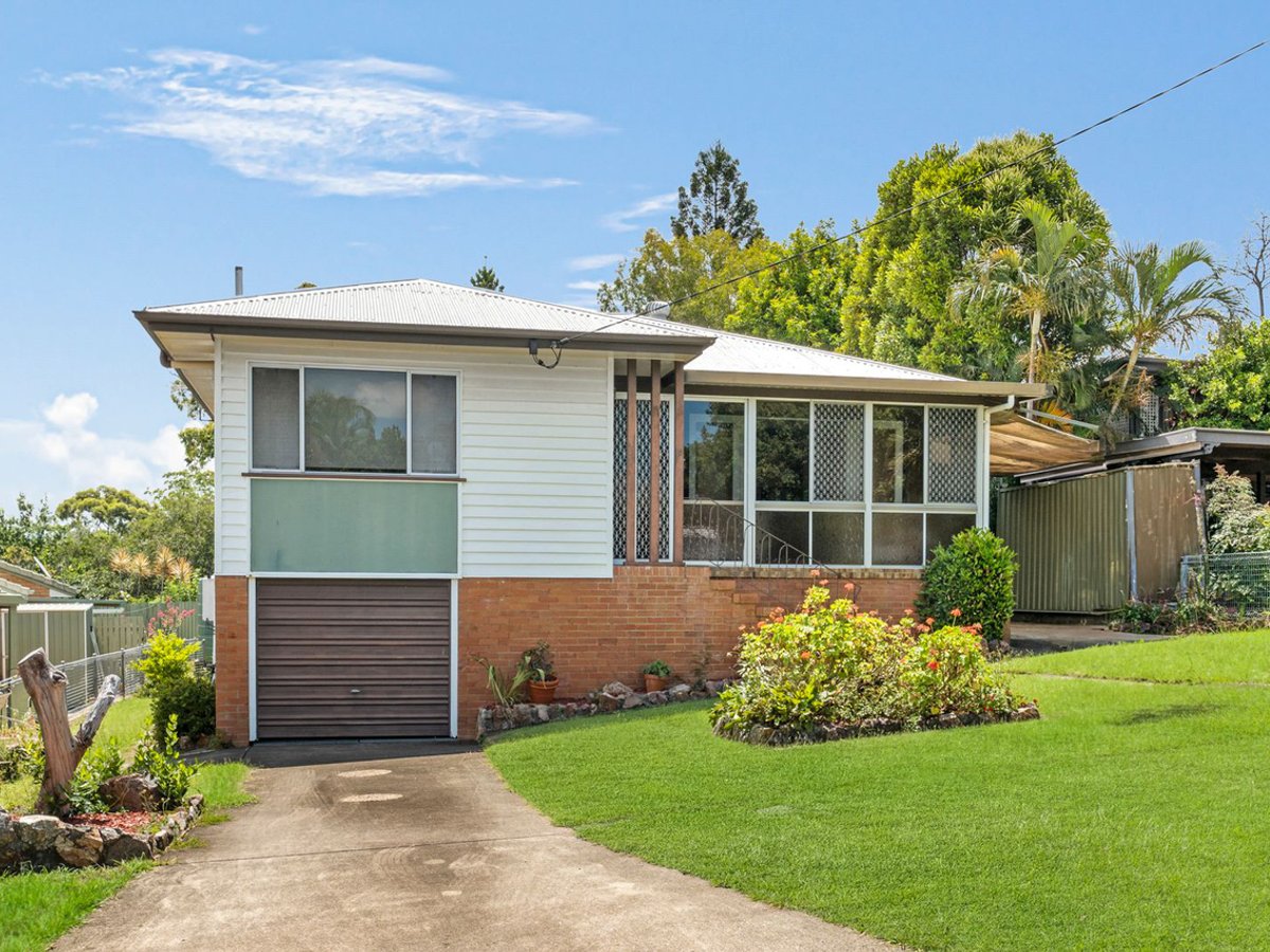 10 Barrymore Street, Everton Park - Image 1