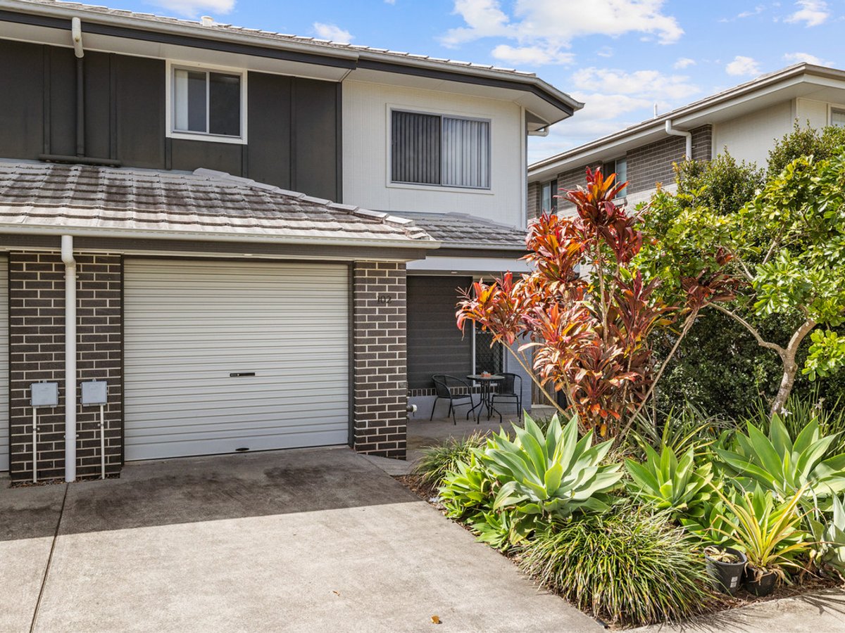 2 Pateman Parade, THORNLANDS - Image 1