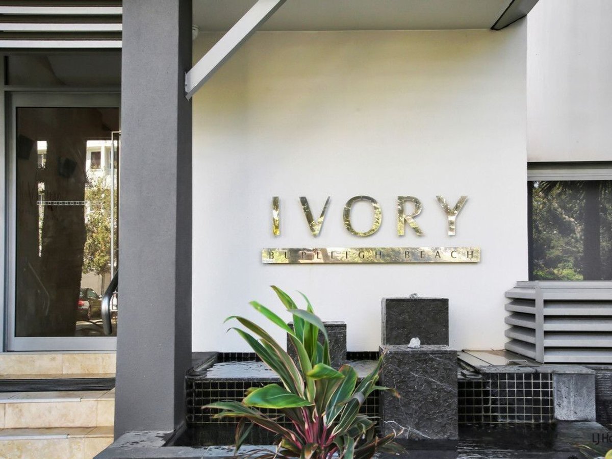 200 The Esplanade, BURLEIGH HEADS - Image 1