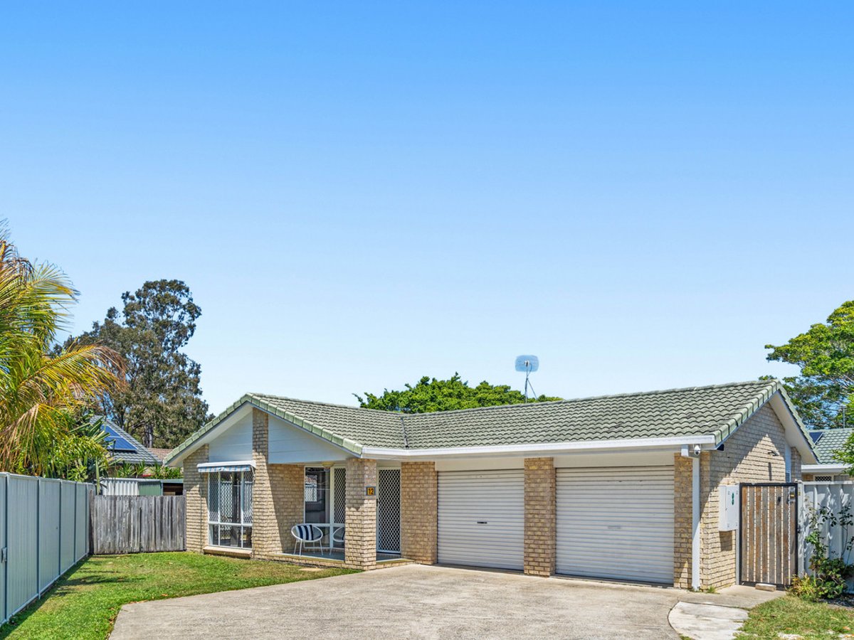 12 Jannie Court, LABRADOR - Image 1