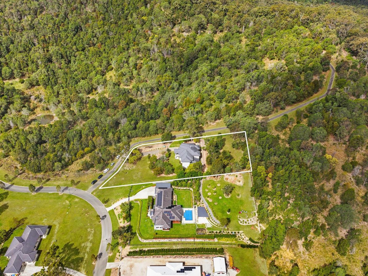 77 Whiptail Place, ADVANCETOWN - Image 1