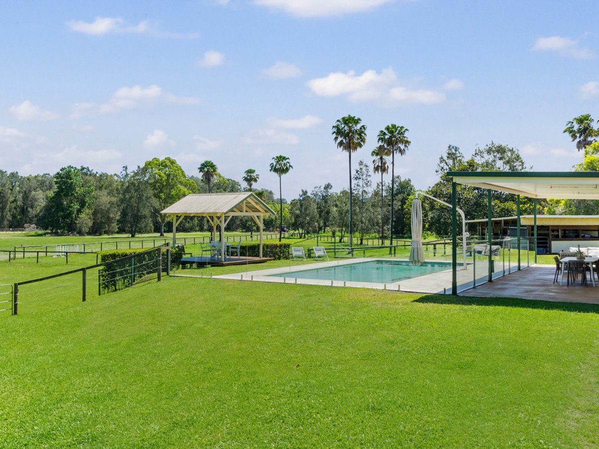 45 Larch Street, TALLEBUDGERA - Image 1