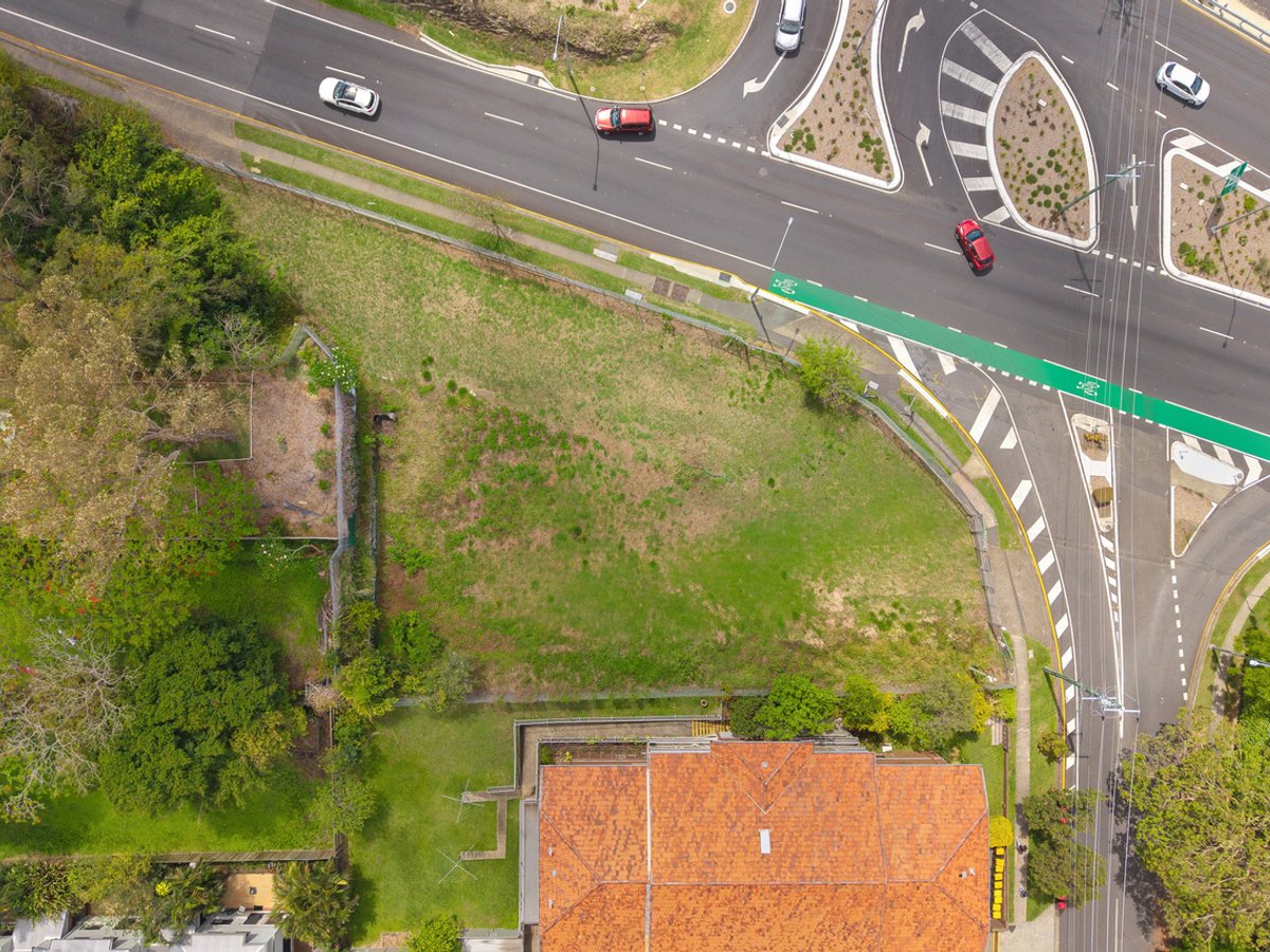 87 Walker Street, Taringa - Image 1