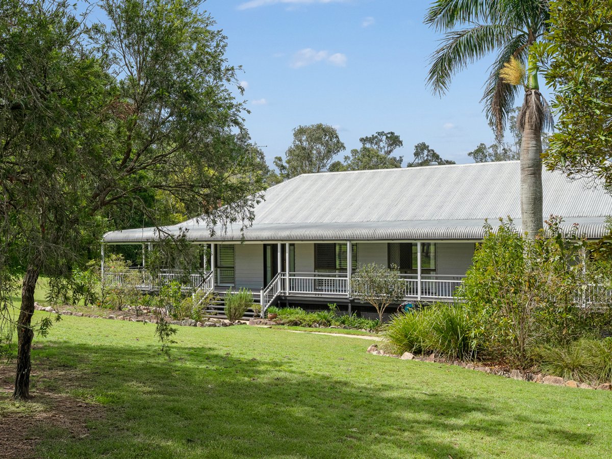4 Richards Road, Camp Mountain - Image 1