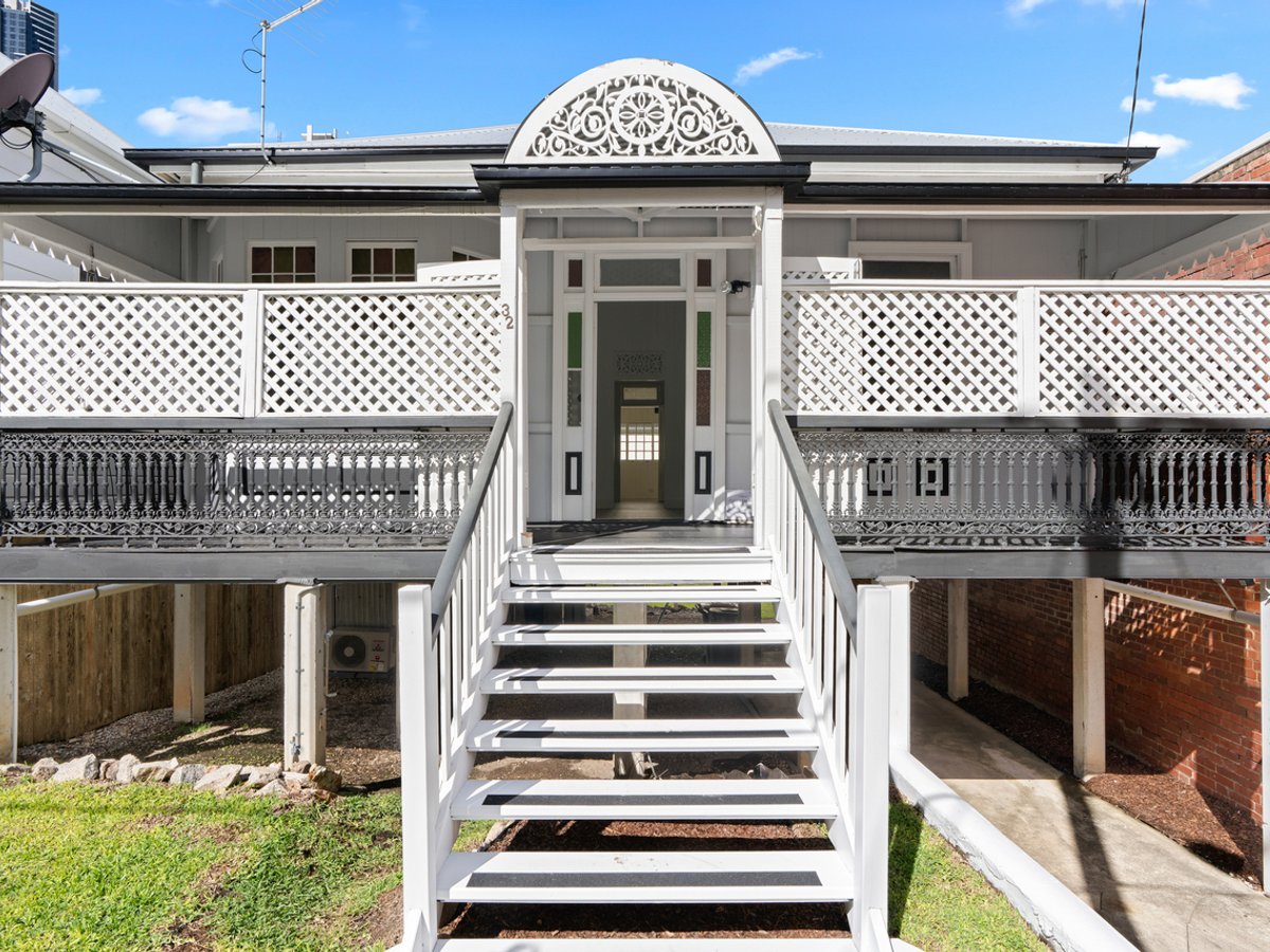 28 Mein Street, SPRING HILL - Image 1