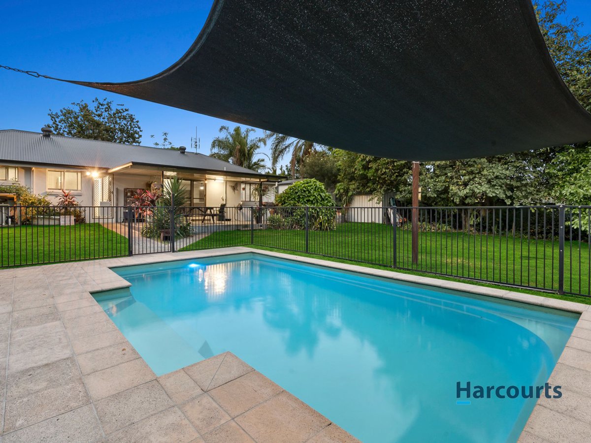 42 Parkview Road, GLASS HOUSE MOUNTAINS - Image 1