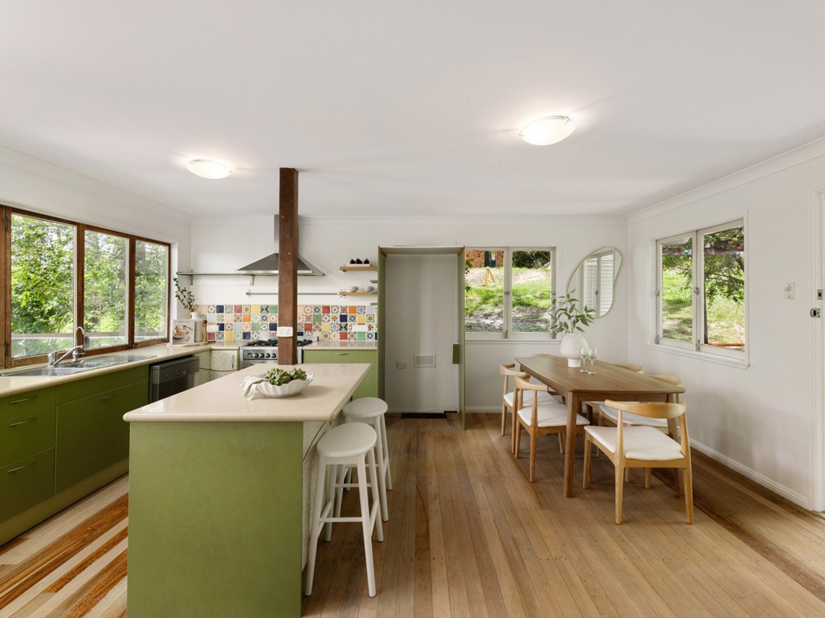 48 Cockle Street, STAFFORD - Image 1