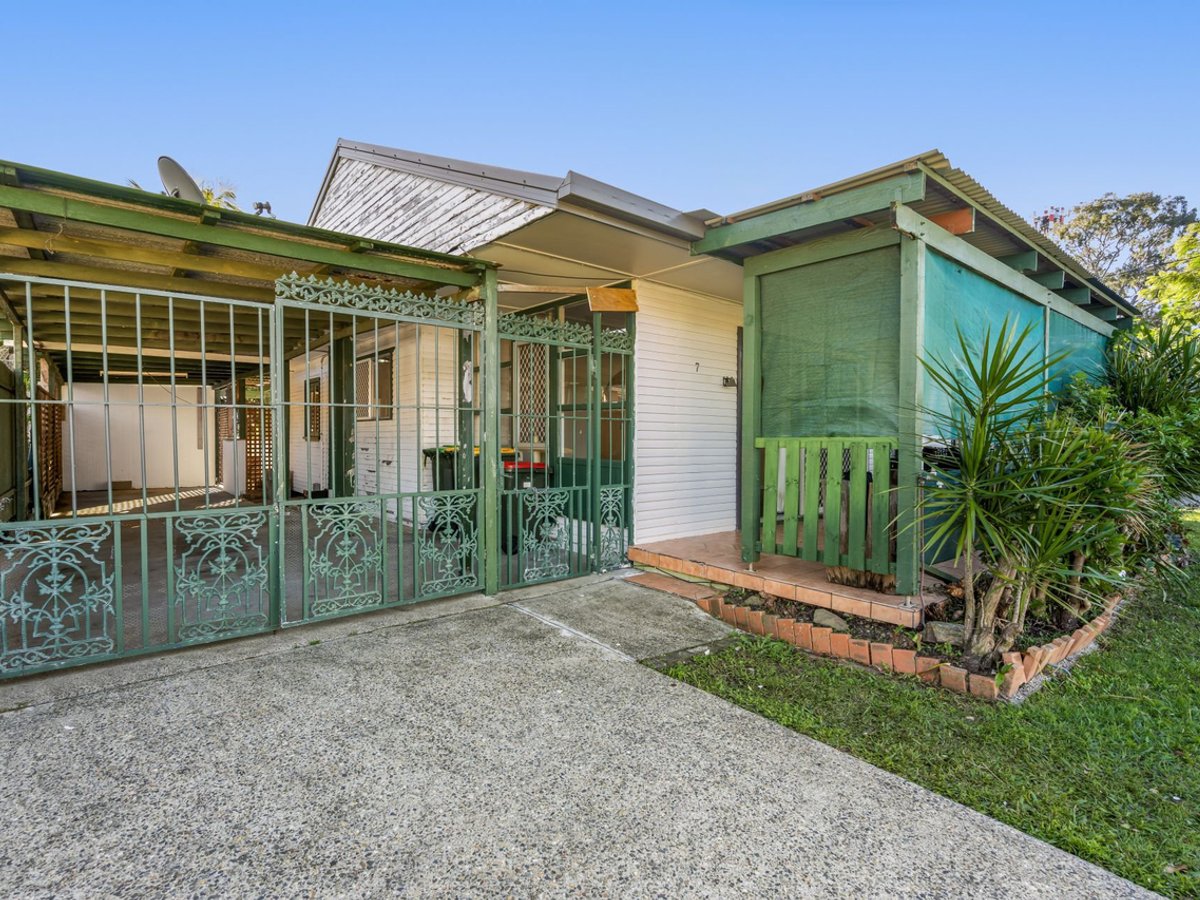 7 Rose Street, Tweed Heads West - Image 1