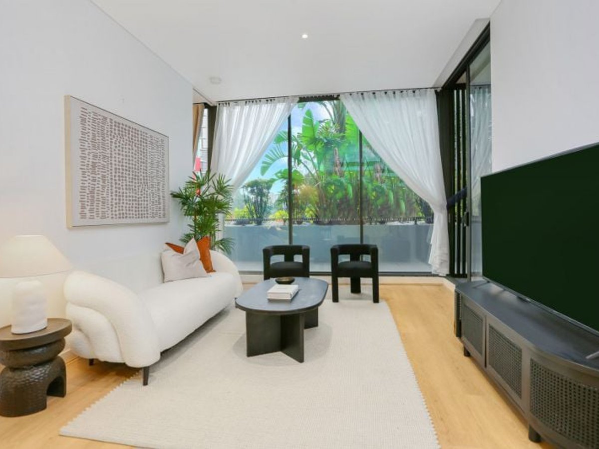 209B/18-20 O’Dea Avenue, Waterloo - Image 1