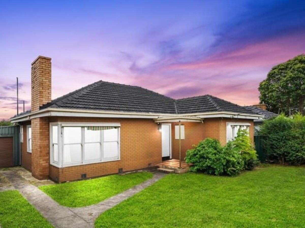 12 Webb Avenue, Springvale - Image 1