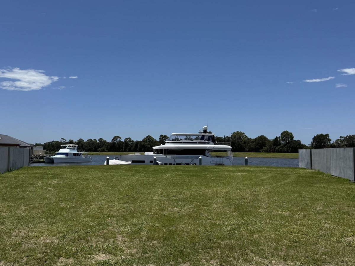 289/96 Paradise Parade, Jacobs Well - Image 1