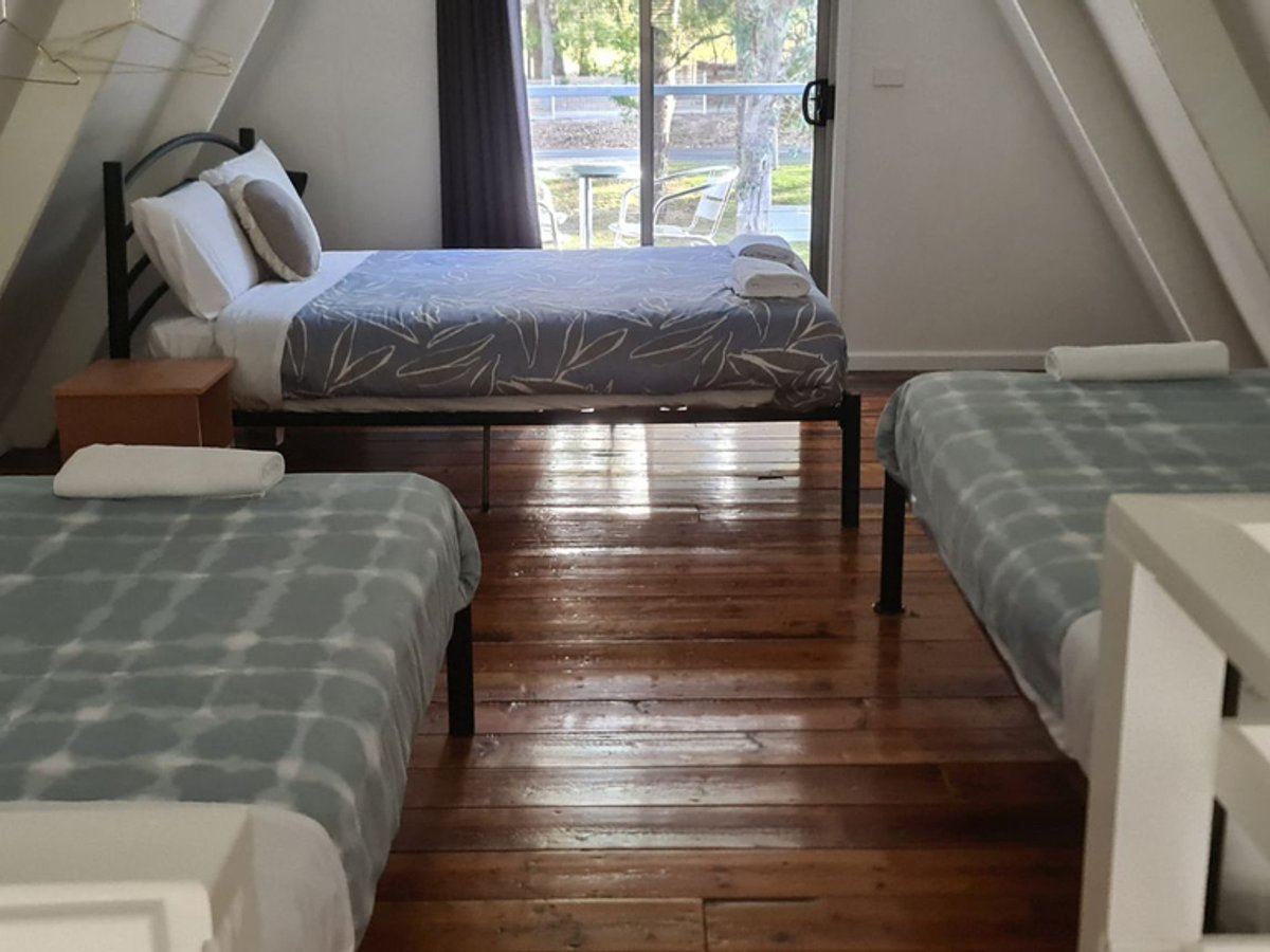 217 Grampians Road, Halls Gap - Image 1