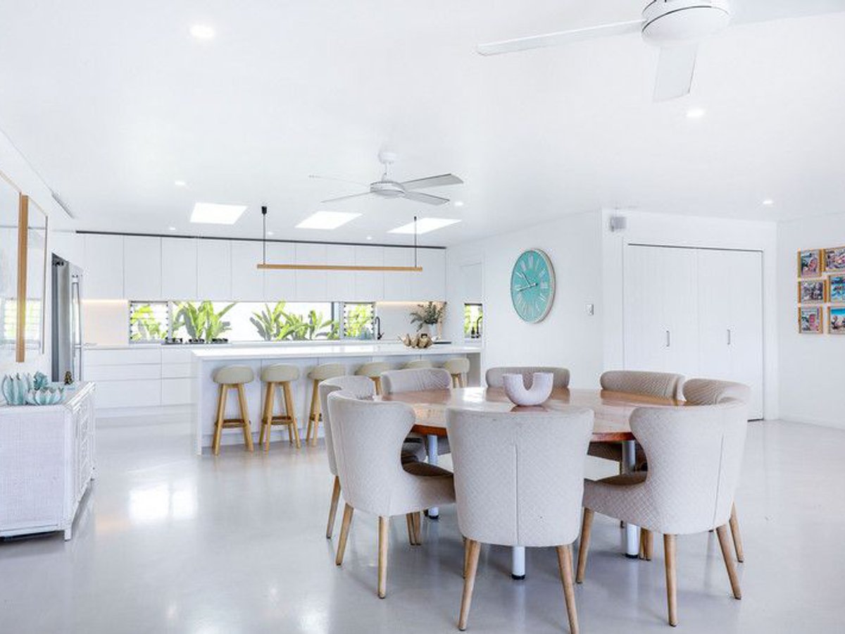 8 Myrtle Court, PALM BEACH - Image 1