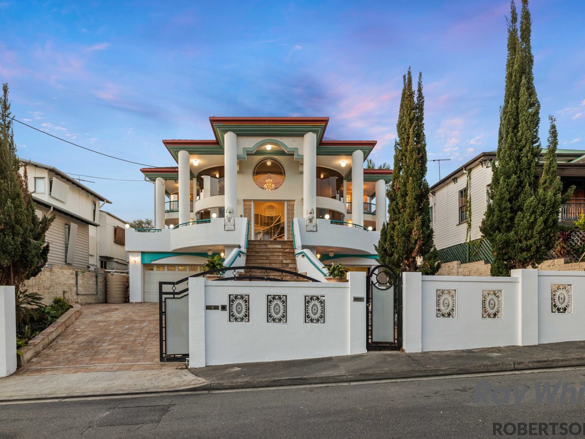 48 Loch Street, WEST END - Image 1