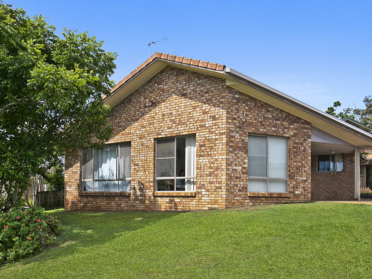 11 Buena Vista Drive, BILAMBIL HEIGHTS - Image 1