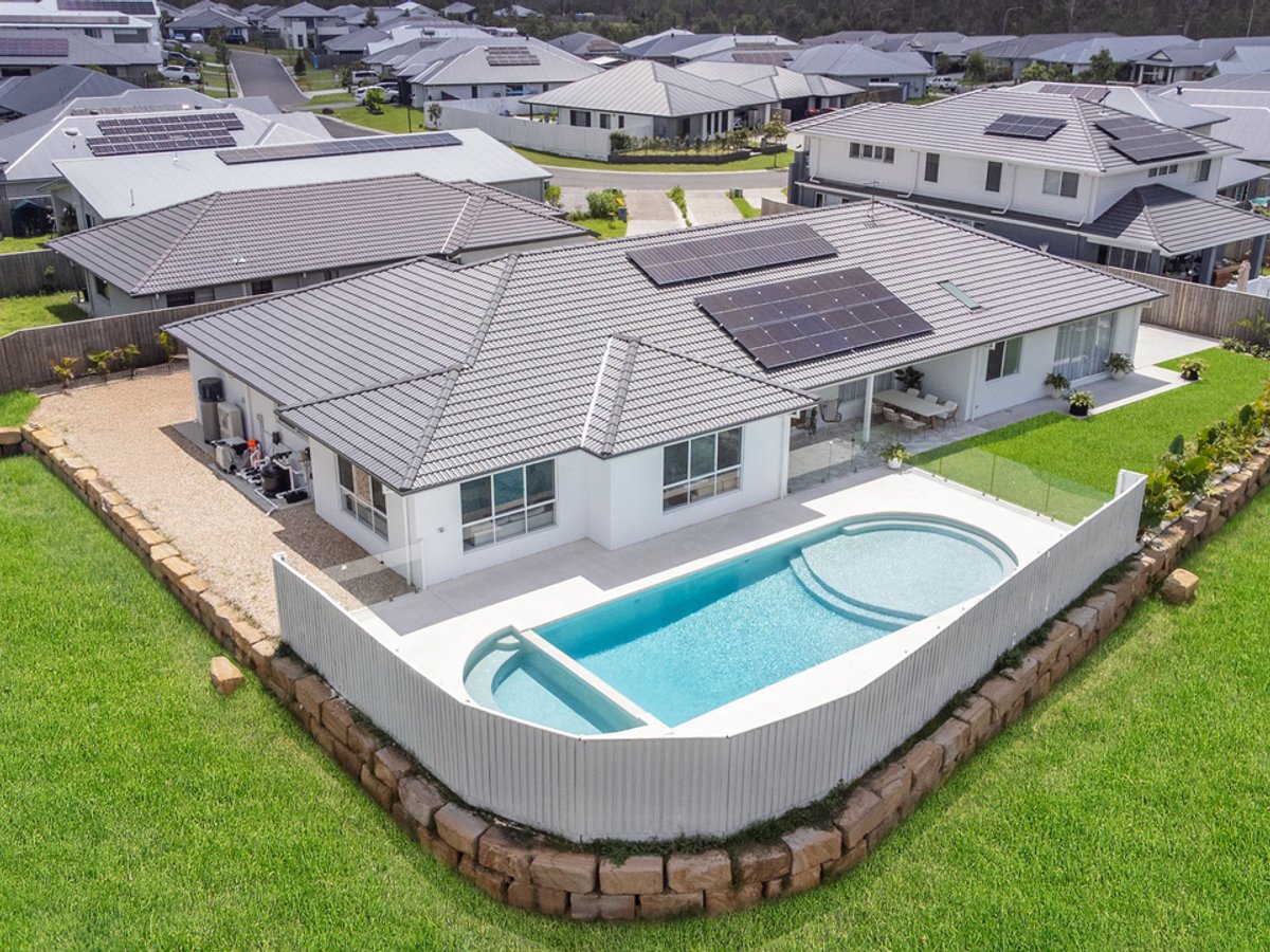 21 Portree Loop, JIMBOOMBA - Image 1