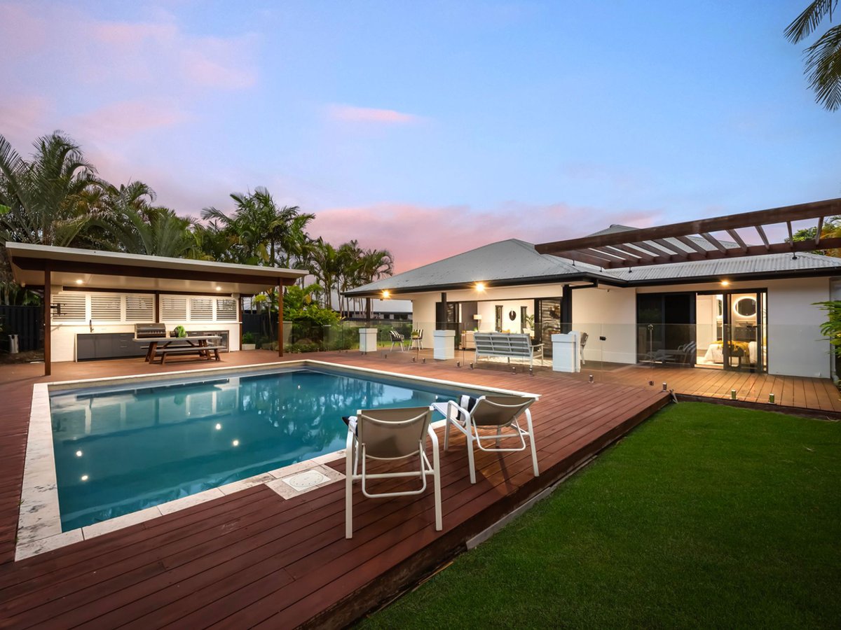 18 Pathfinder Road, Coomera Waters - Image 1