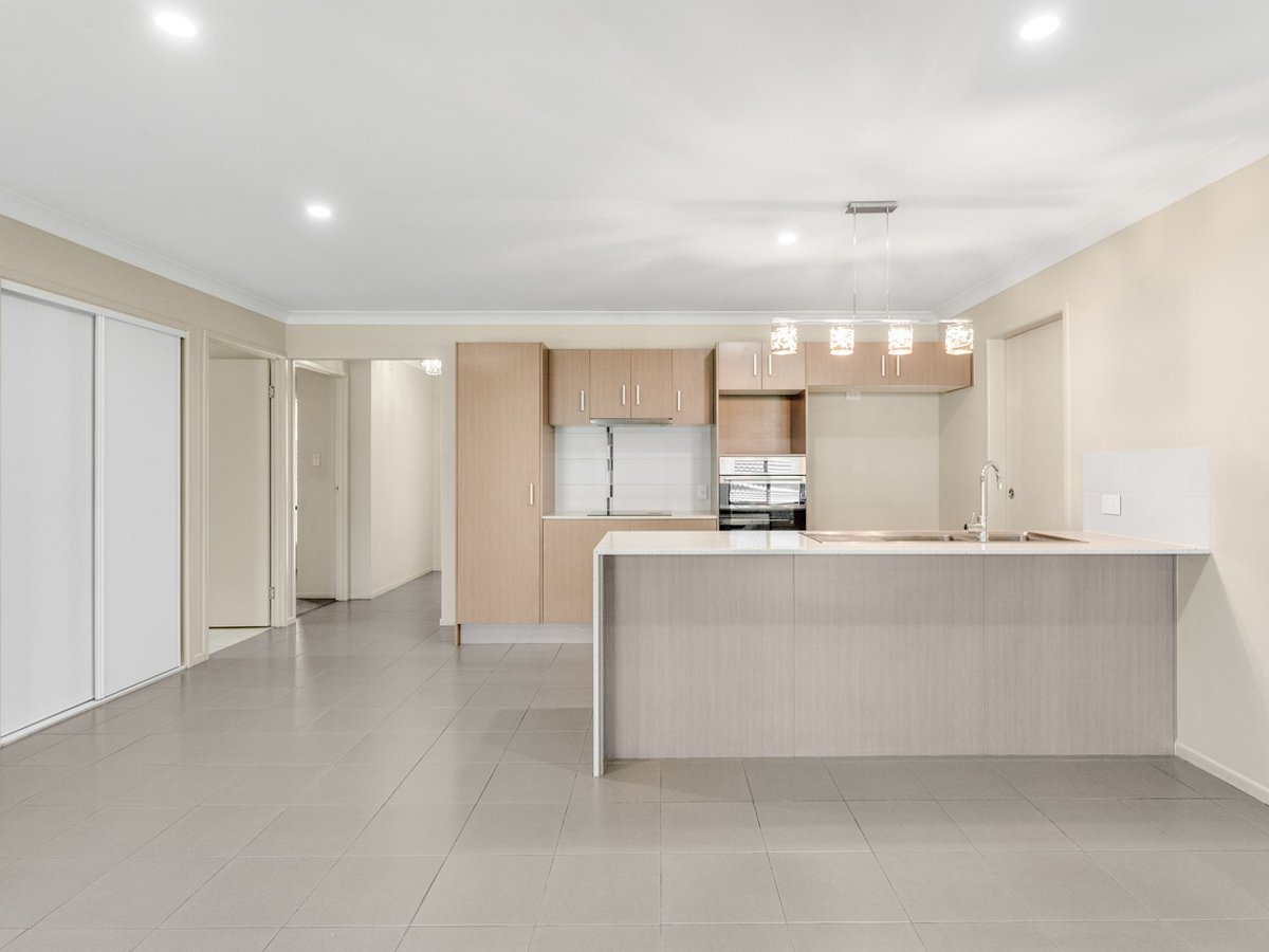 5A Glen Noble Avenue, Redbank Plains - Image 1