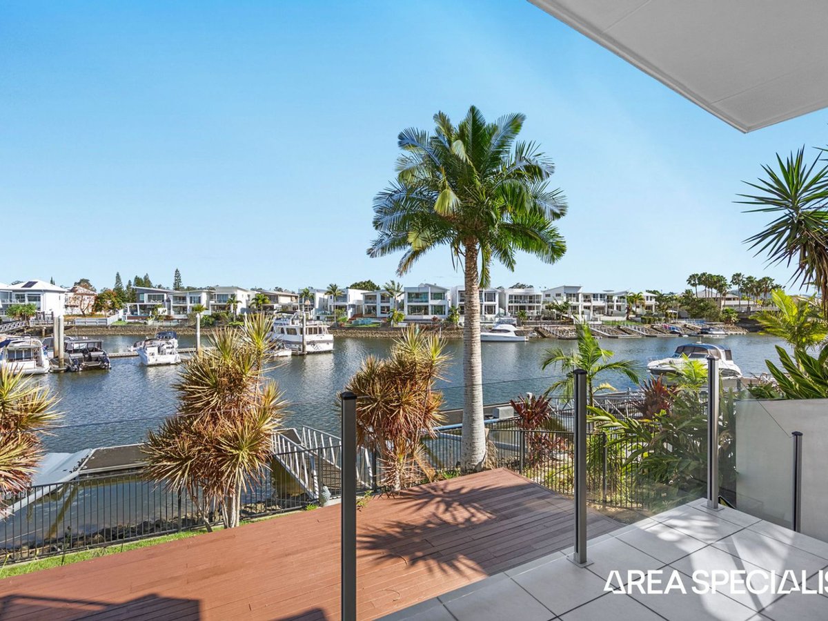 19 Coomera Court, Helensvale - Image 1