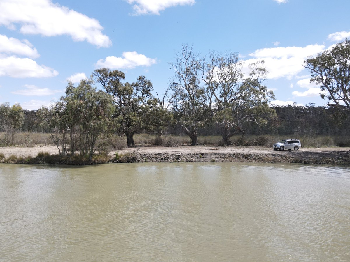 5621 Murraylands Road, SWAN REACH - Image 1