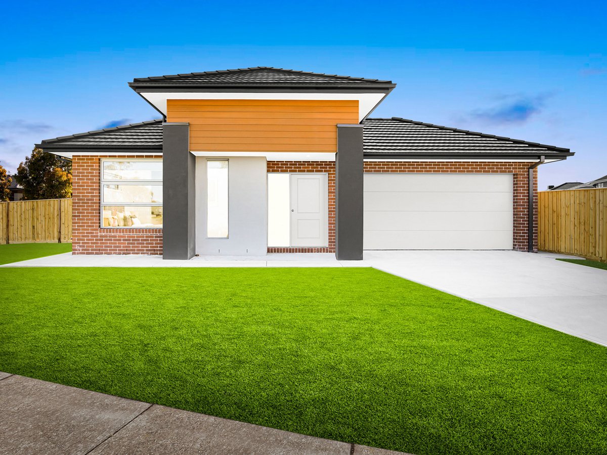 30 Michigan Crescent, MANOR LAKES - Image 1