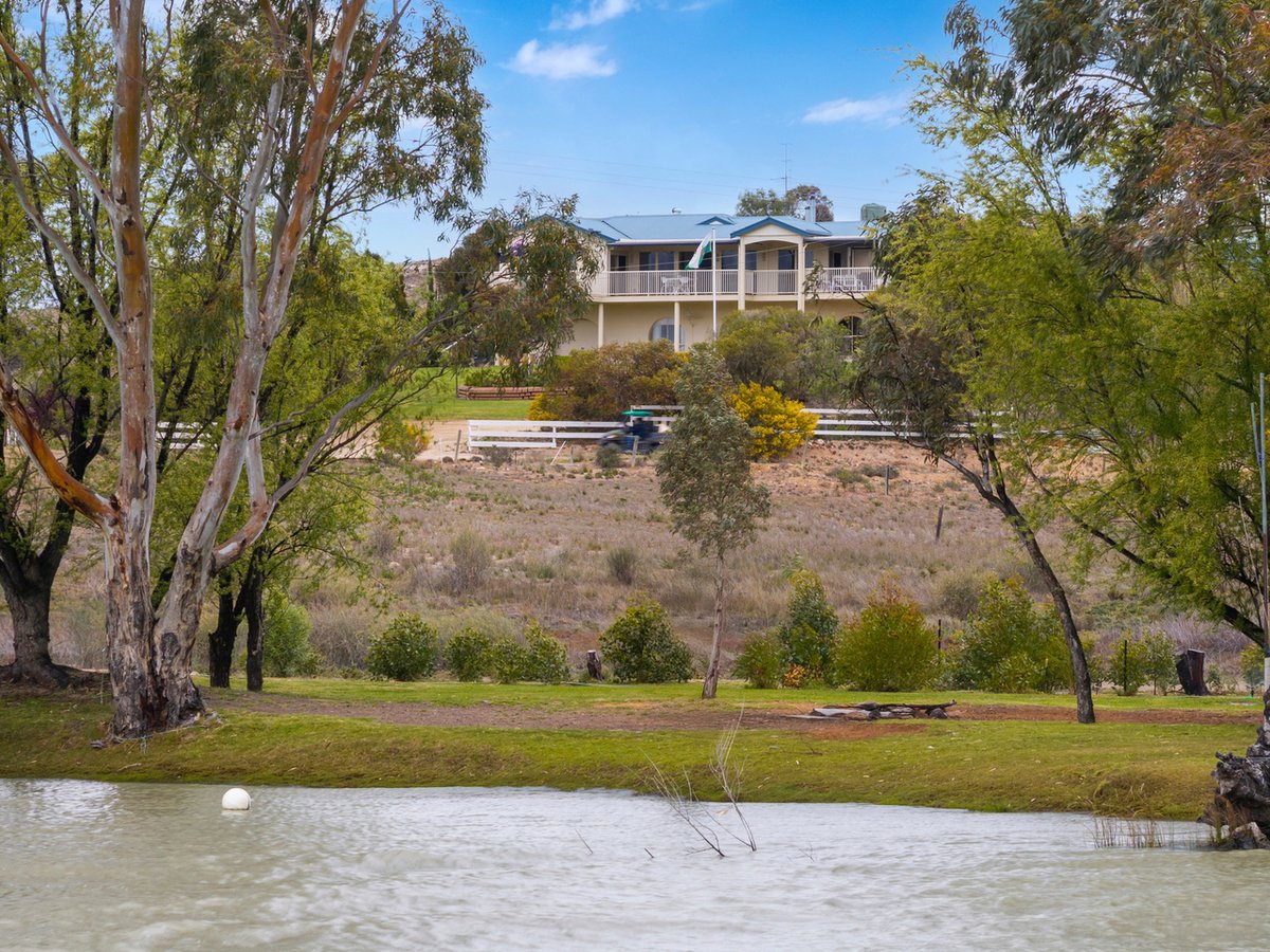 68 Graziano Road, BOWHILL - Image 1