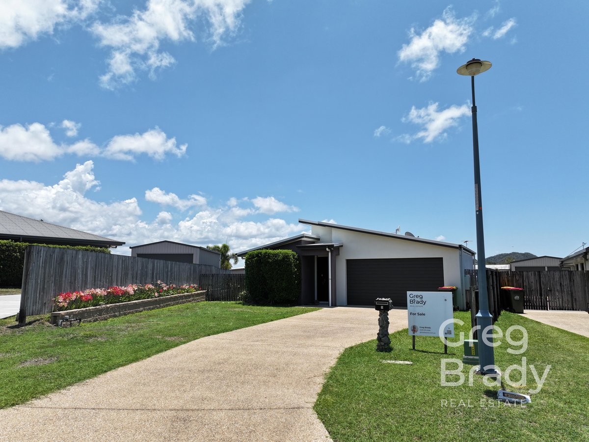 11 Hook Court, SARINA - Image 1