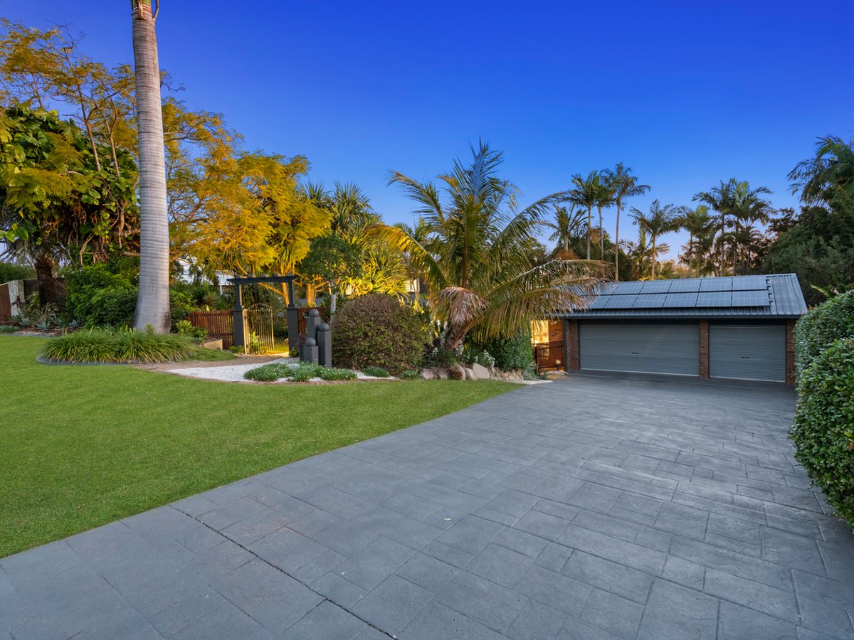 11 Picton Drive, ALEXANDRA HILLS - Image 1