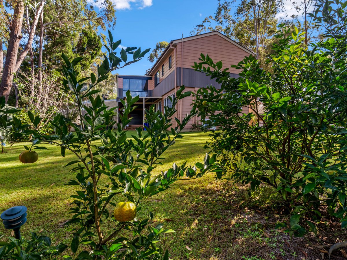 41 Trimaran Street, RUSSELL ISLAND - Image 1