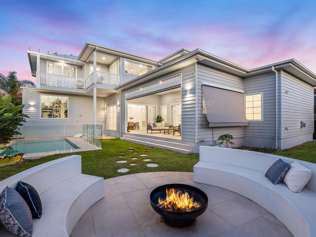 11 Hartley Street, CAMP HILL - Image 1