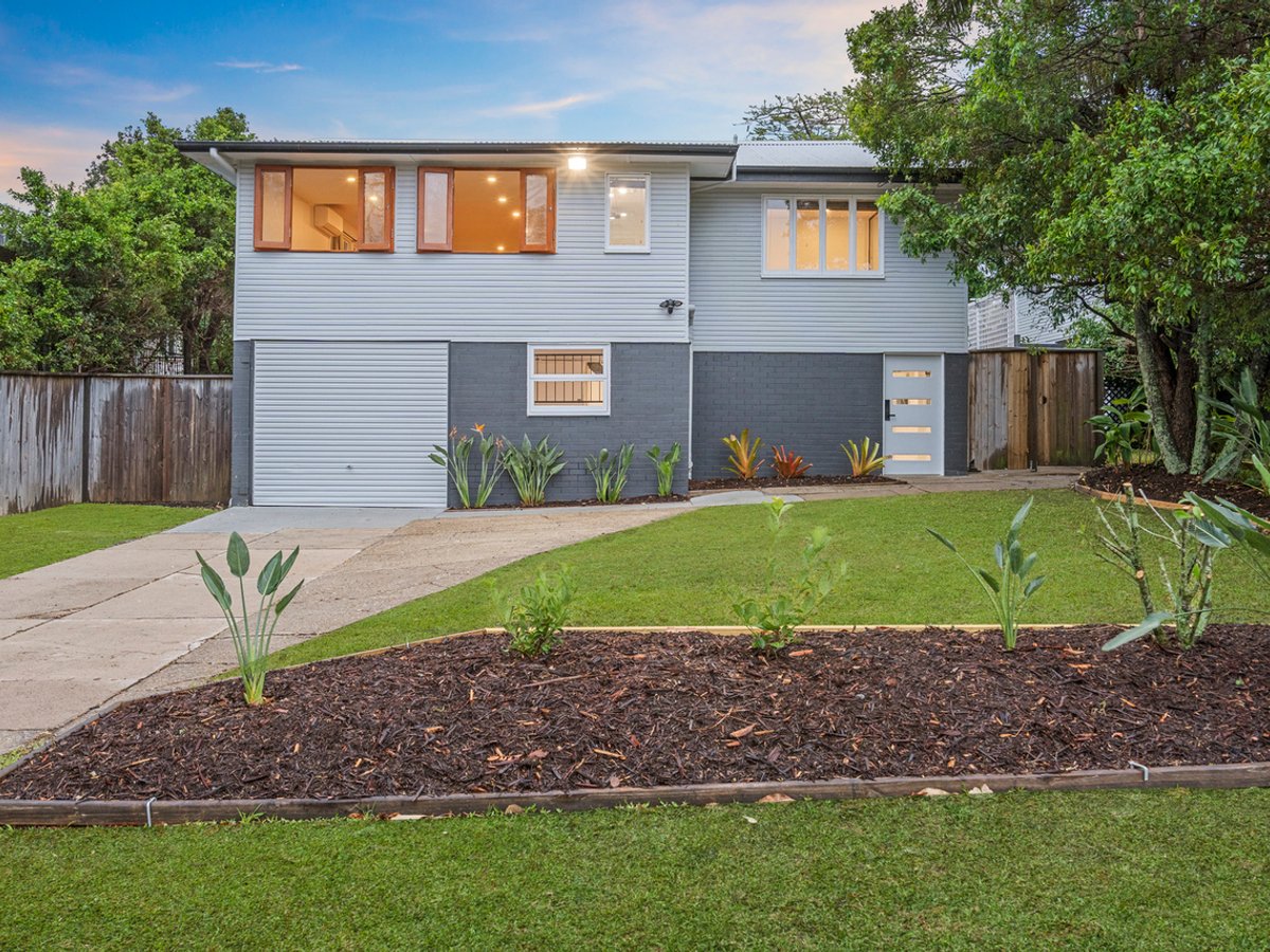 61 Greta Street, MANLY WEST - Image 1