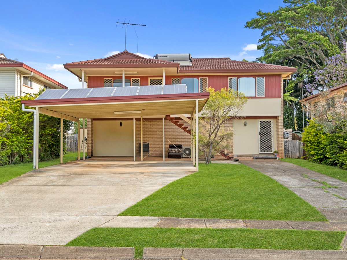 26 Rosedene Street, MANLY WEST - Image 1