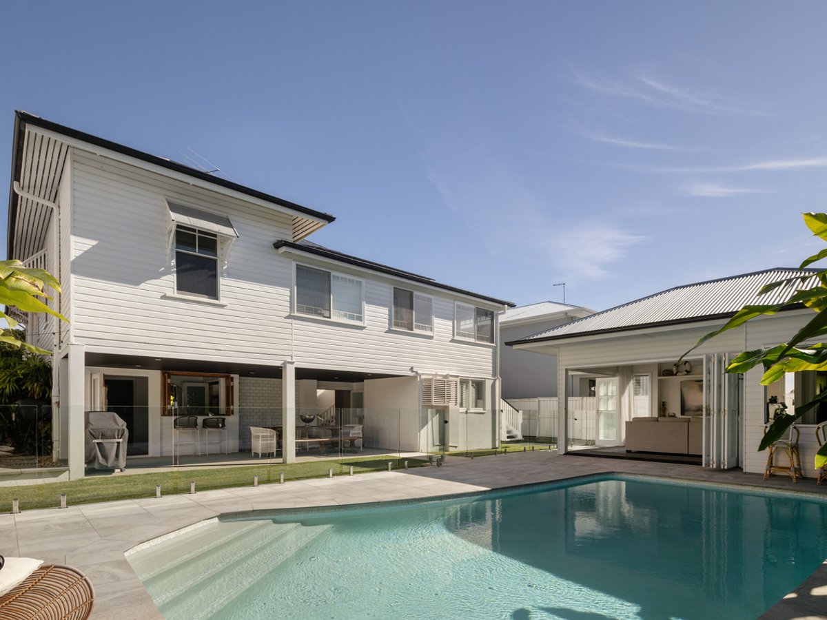 65 Liverpool Road, CLAYFIELD - Image 1