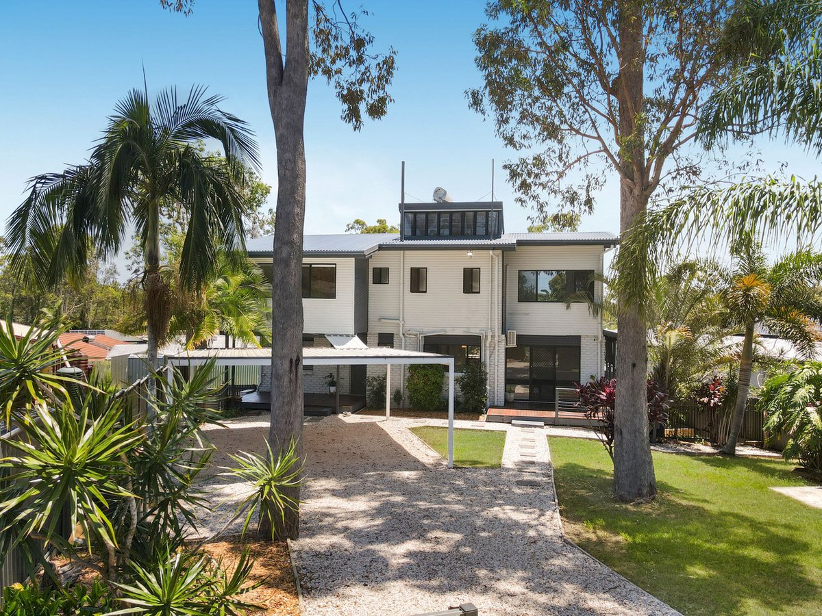 7 Kevin Court, LOGANLEA - Image 1