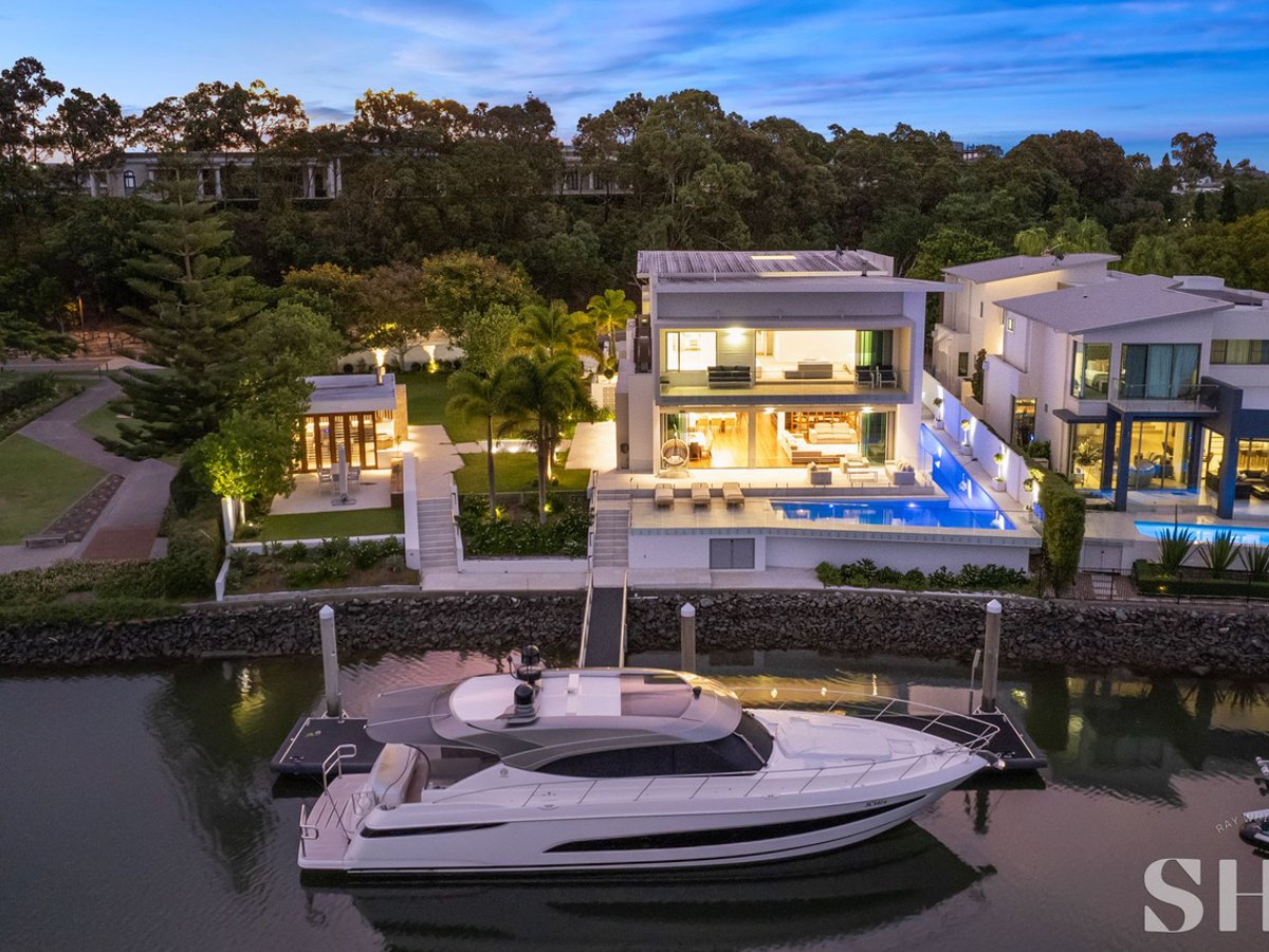 1019 Edgecliff Drive, Sanctuary Cove - Image 1