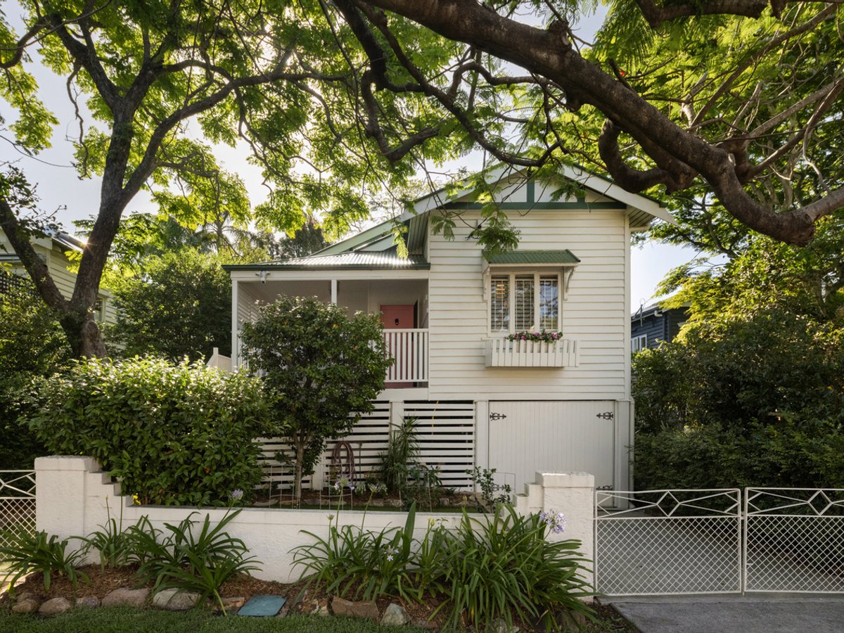 14 Sparkes Avenue, HAMILTON - Image 1