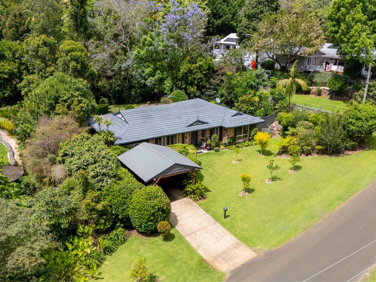 5 Mayon Court, TAMBORINE MOUNTAIN - Image 1