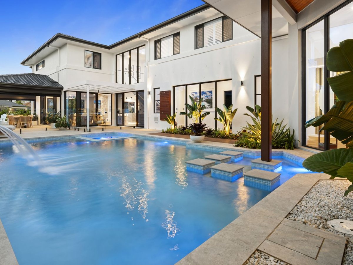 2566 Cressbrook Drive, Hope Island - Image 1