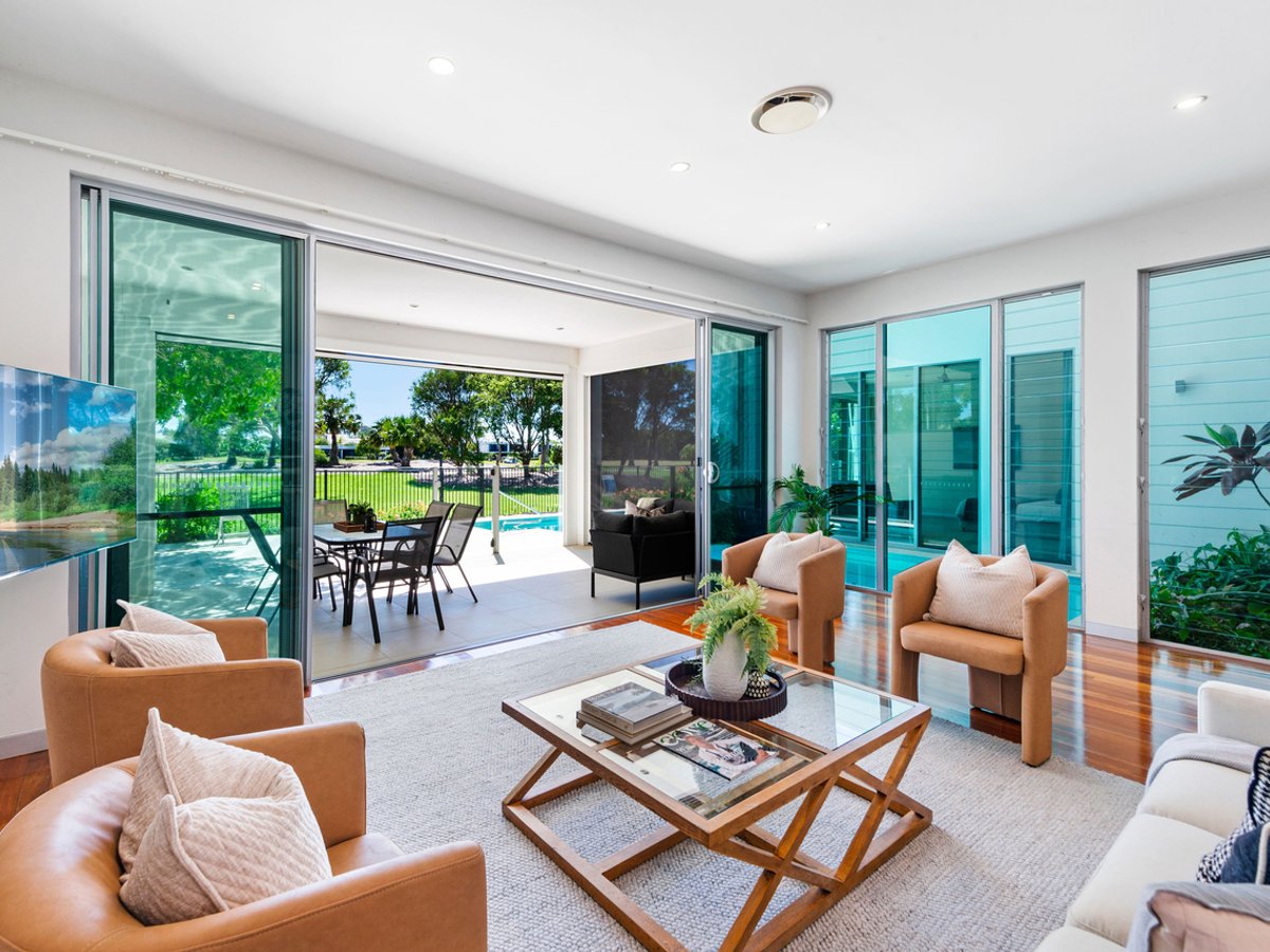 2272 Banksia Lakes Drive, Sanctuary Cove - Image 1