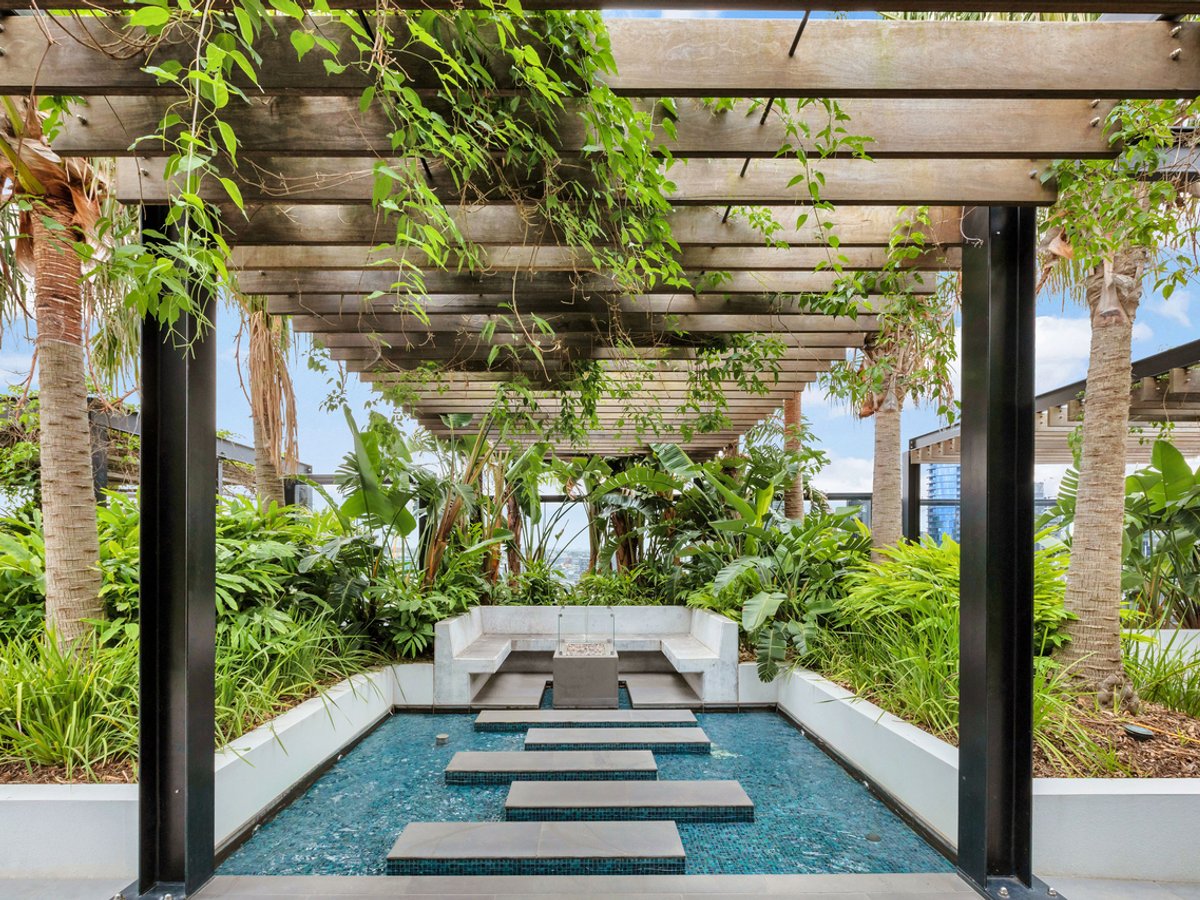 19 Wilson Street, West End - Image 1