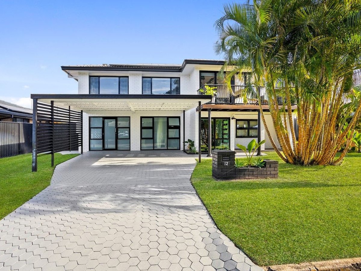 12 Myrtle Court, Palm Beach - Image 1