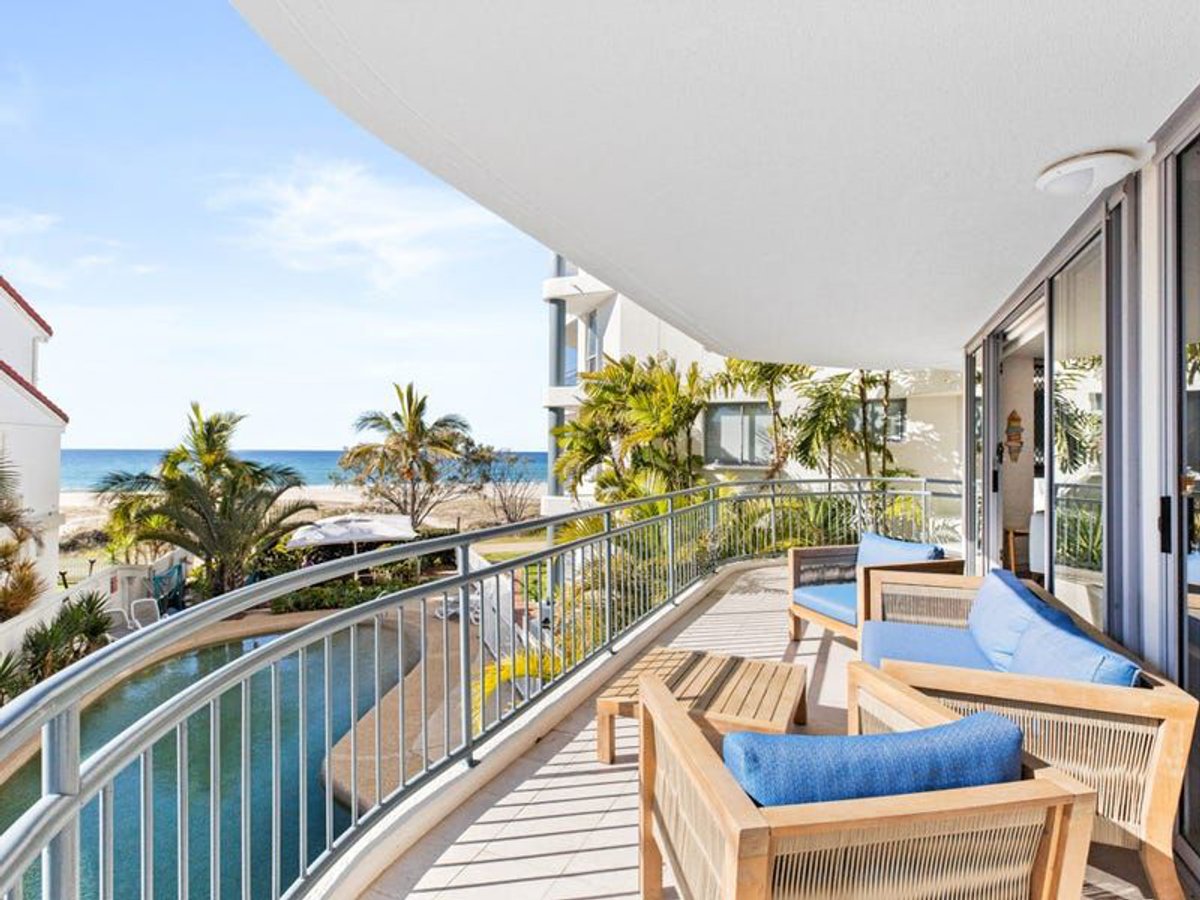 277 Golden Four Drive, Bilinga - Image 1