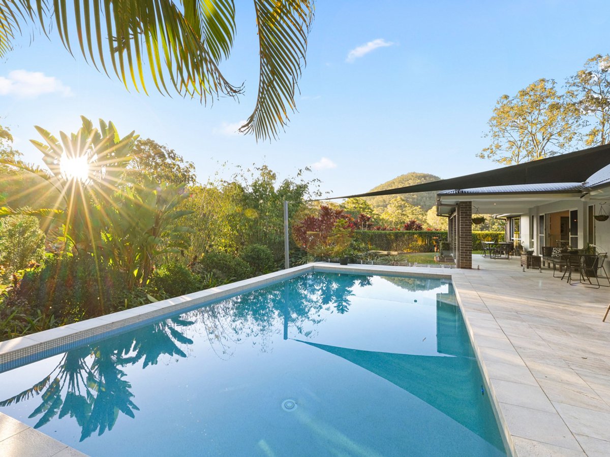 6 View Crescent, Wongawallan - Image 1