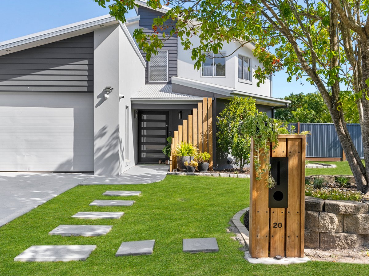 20 Rainlily Crescent, UPPER COOMERA - Image 1